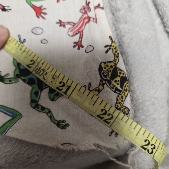 Froggies Froggy Happy Fabric 15" x 16" 23" Diagonal - Picture 5 of 6